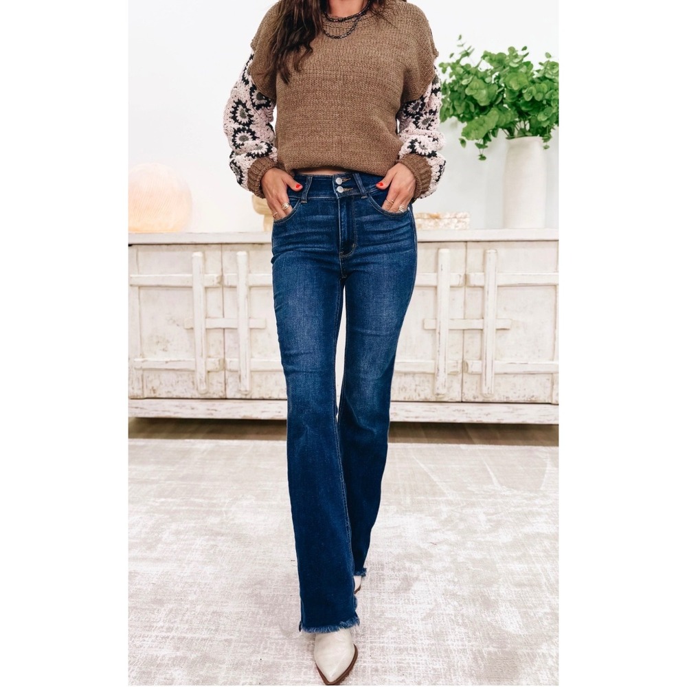 Judy Blue High Rise Bootcut Jeans Dark Wash Distressed Raw Hem 9/29 JB82568DK
